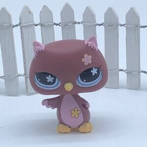 Littlest Pet Shop LPS #635 Owl Purple w/ Blue Flower Eyes
